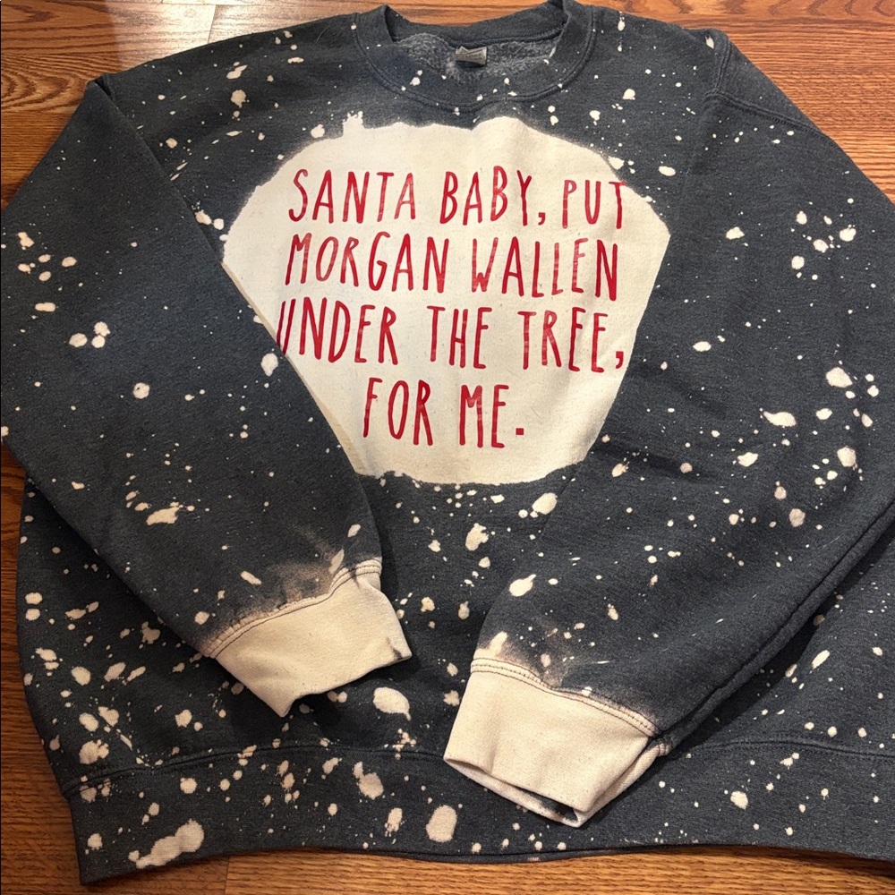 Morgan Wallet Christmas sweatshirt. Homemade perfection. Womens large